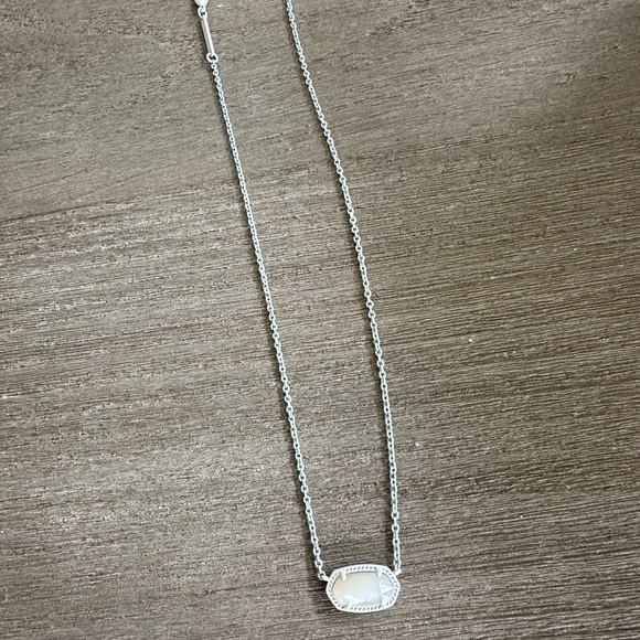 Kendra Scott White Elisa Pendant - Picture 6 of 8
